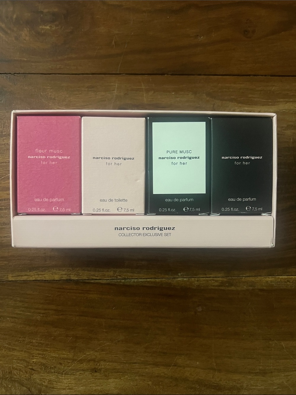 Narciso Rodriguez for her 4 Miniatures collection 0.25oz/7.5 ml each
